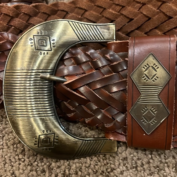 Cabi‎ wide brown woven leather belt with gold buckle western - Picture 2 of 7
